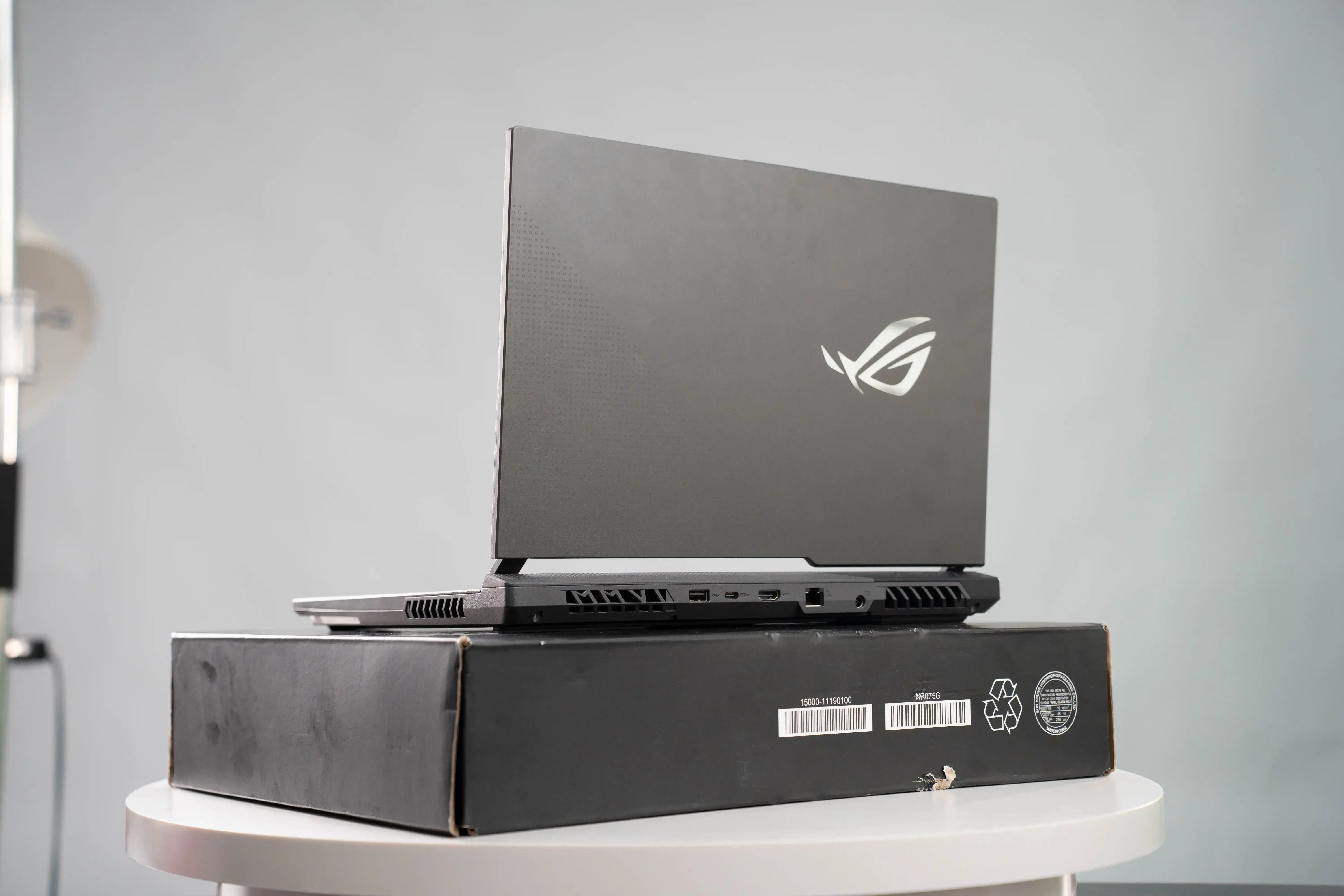 Laptop Asus Rogstrix G513 - Ryzen 7 4800H - RAM 16 - NVME 1TB - NVIDIA RTX 3060 6GB